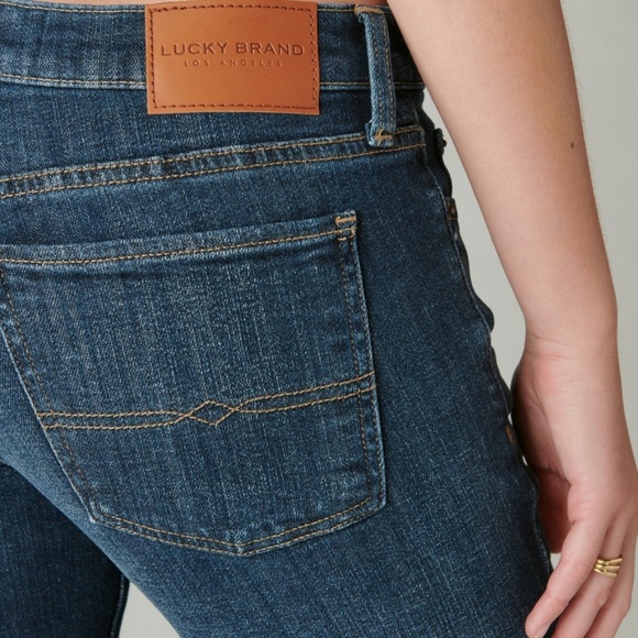 Lucky Brand Mid Rise Sweet Boot - Picture 4 of 6